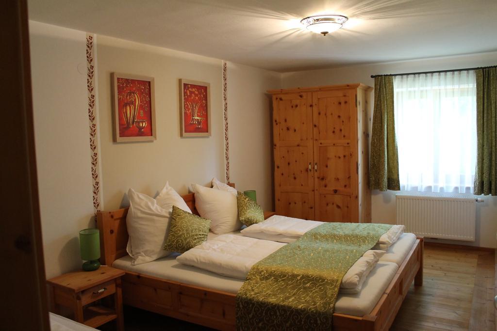 Bauernhof Familie Knoblechner Villa Nussdorf am Attersee Kamer foto